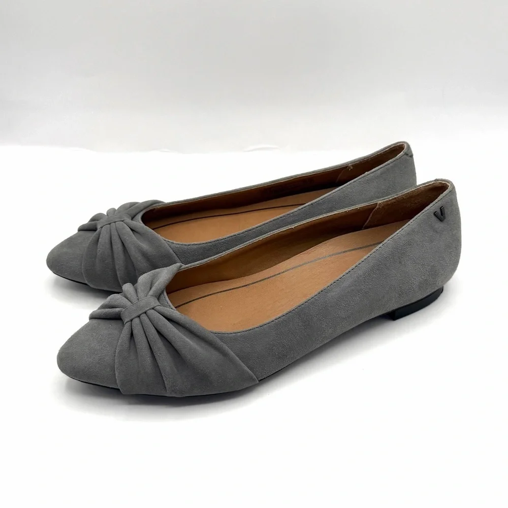Vionic Grey Suede Flats – Comfort and Modern Style - Picture 2 of 8